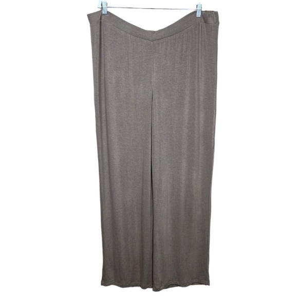 Skims Lounge Pants - Picture 4 of 4